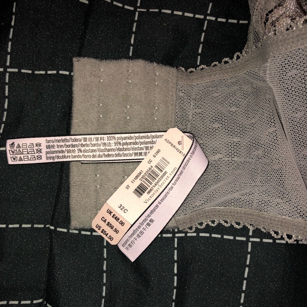 NWOT Victoria’s Secret bralette - Picture 4 of 5